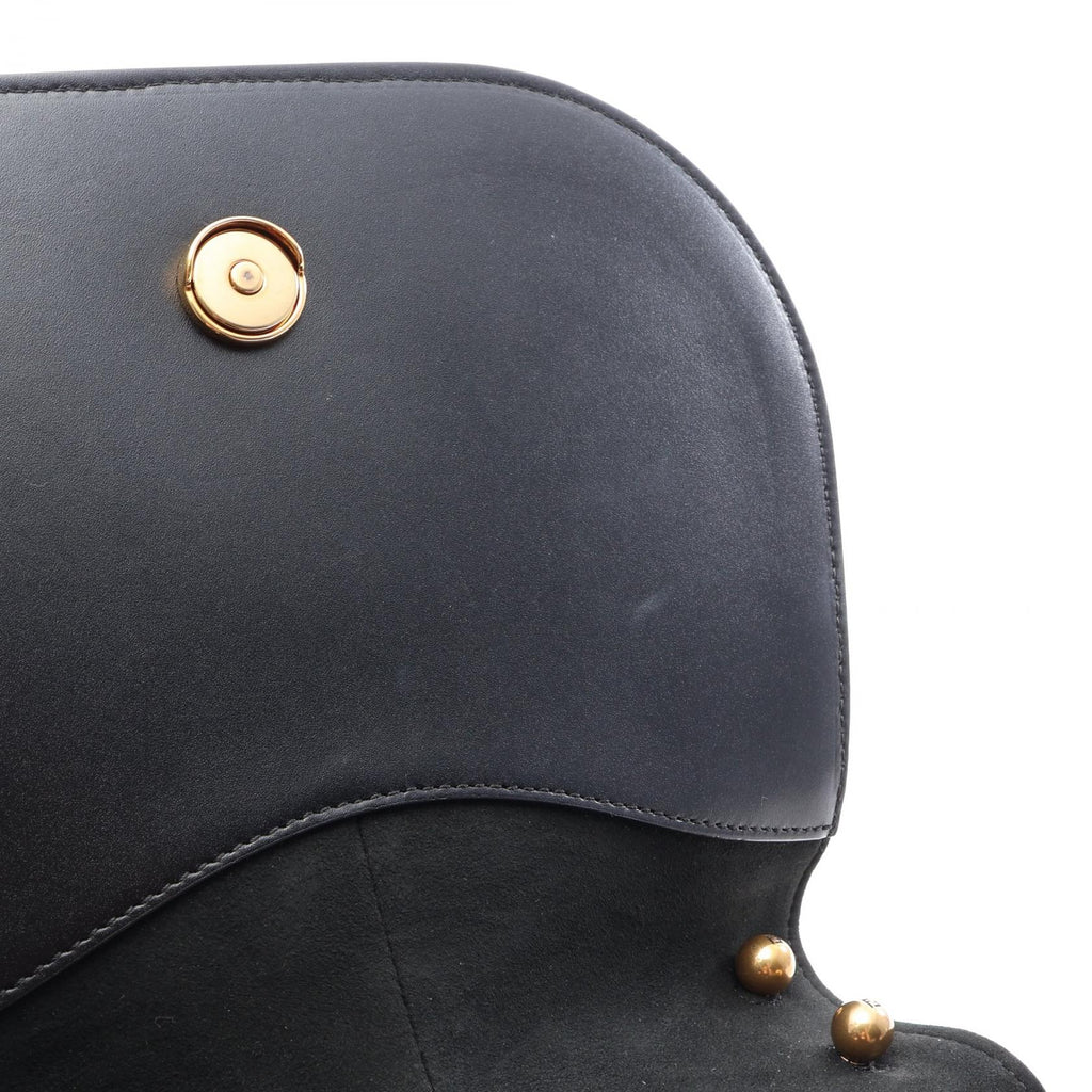 Fendi C'mon Medium · Leather