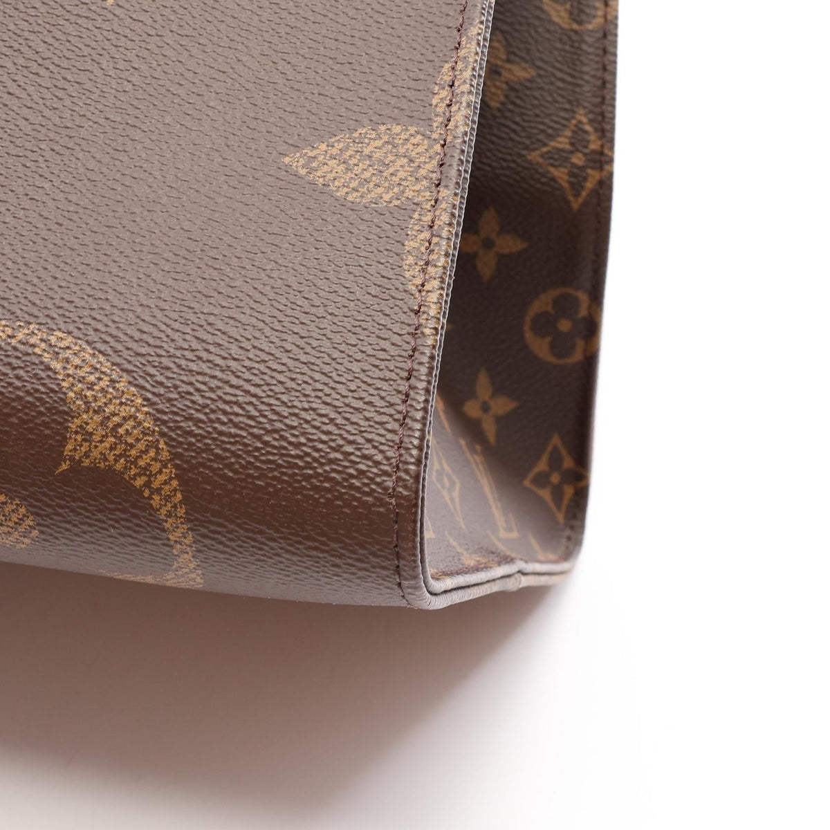 Louis Vuitton OnTheGo GM · Monogram Giant