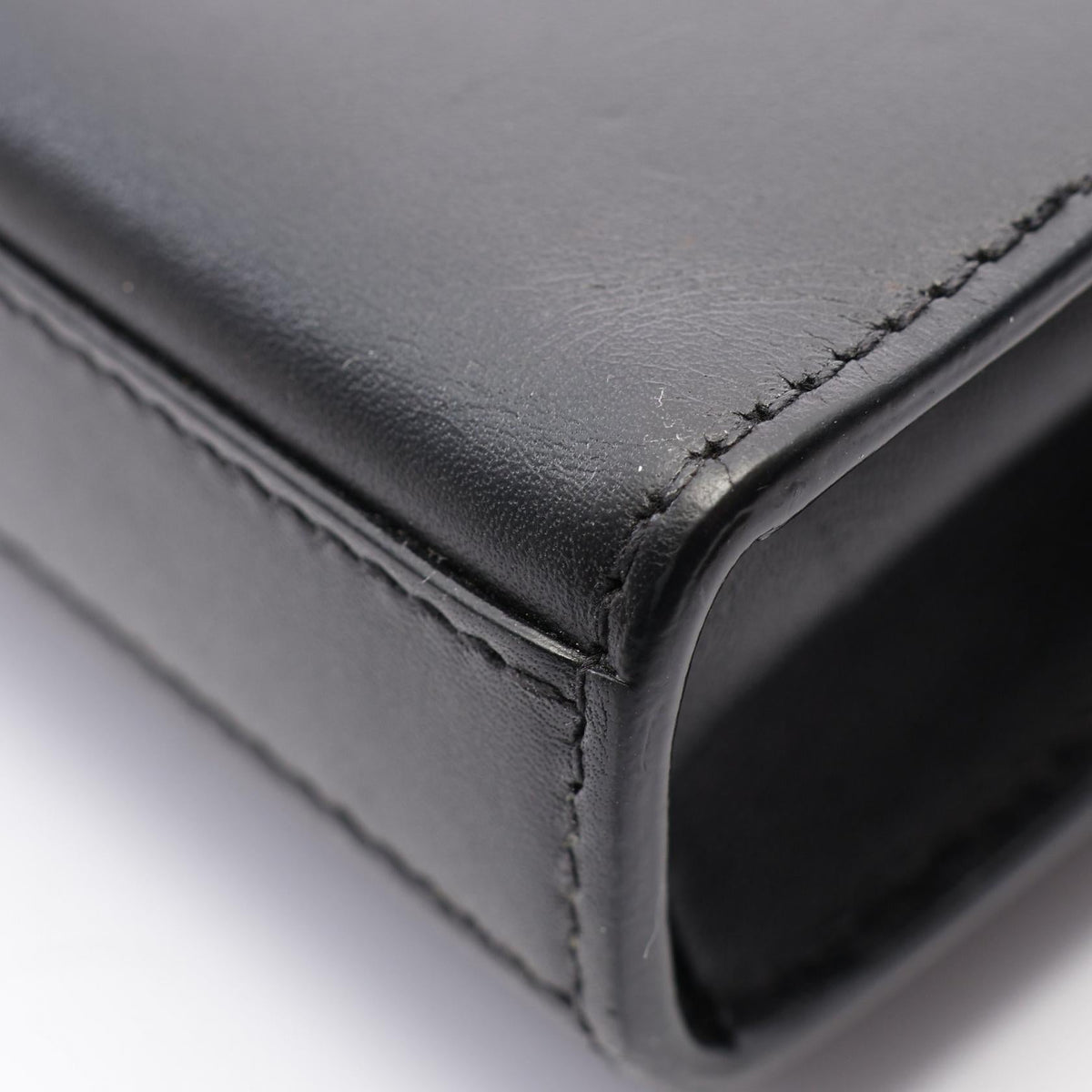 Saint Laurent Kate Monogram · Leather