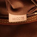 Louis Vuitton Batignolles Vertical · Monogram