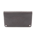 Chanel Chevron V Stitch · Bifold Wallet