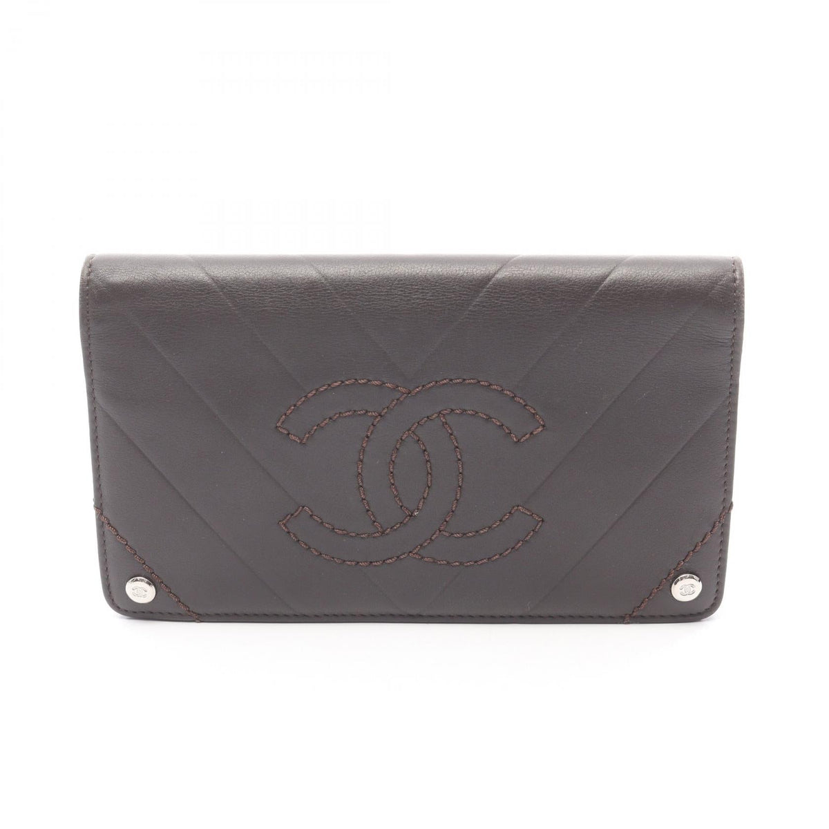 Chanel Chevron V Stitch · Bifold Wallet