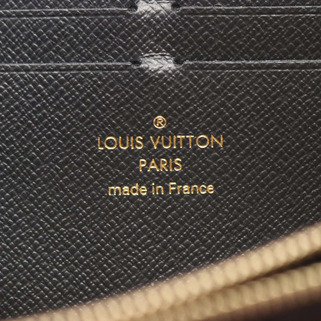 Louis Vuitton Clemence · Monogram Reverse