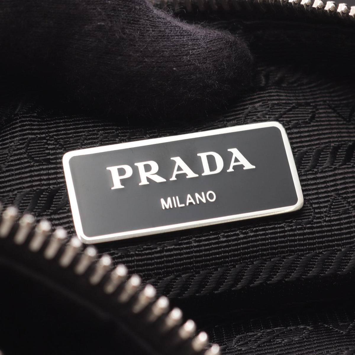 PRADA Re-Edition 2000 · Nylon Saffiano