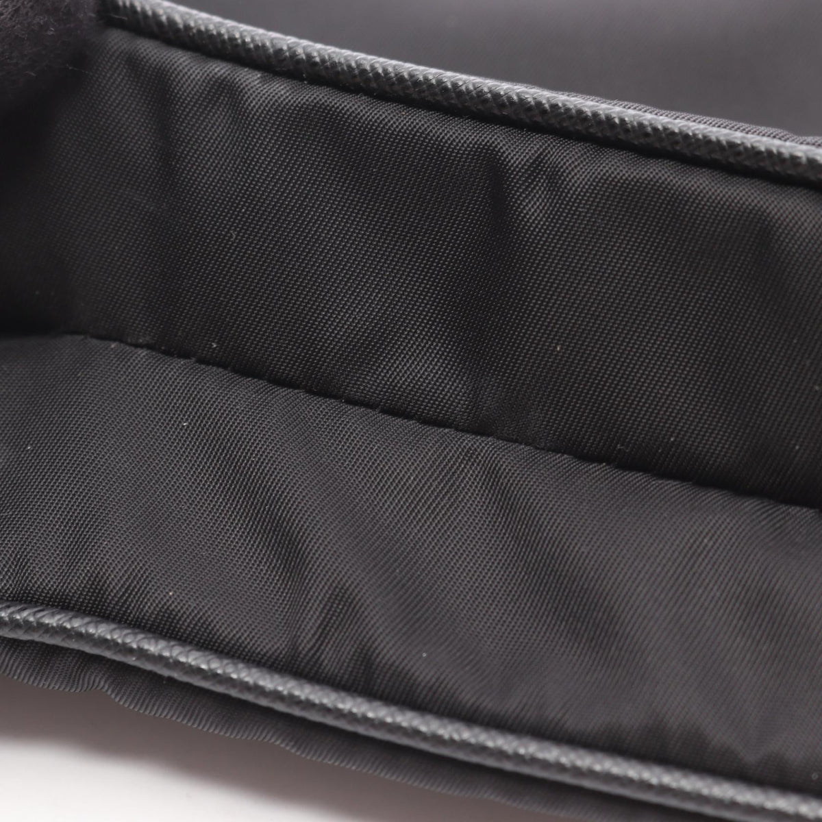 PRADA Re-Edition 2000 · Nylon Saffiano