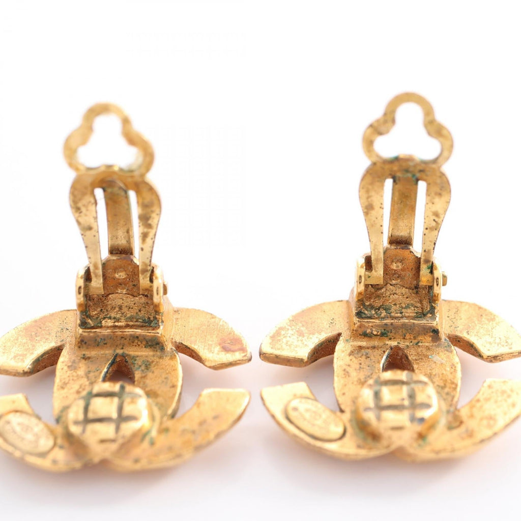 CHANEL COCO Mark Earring · Gold Plated