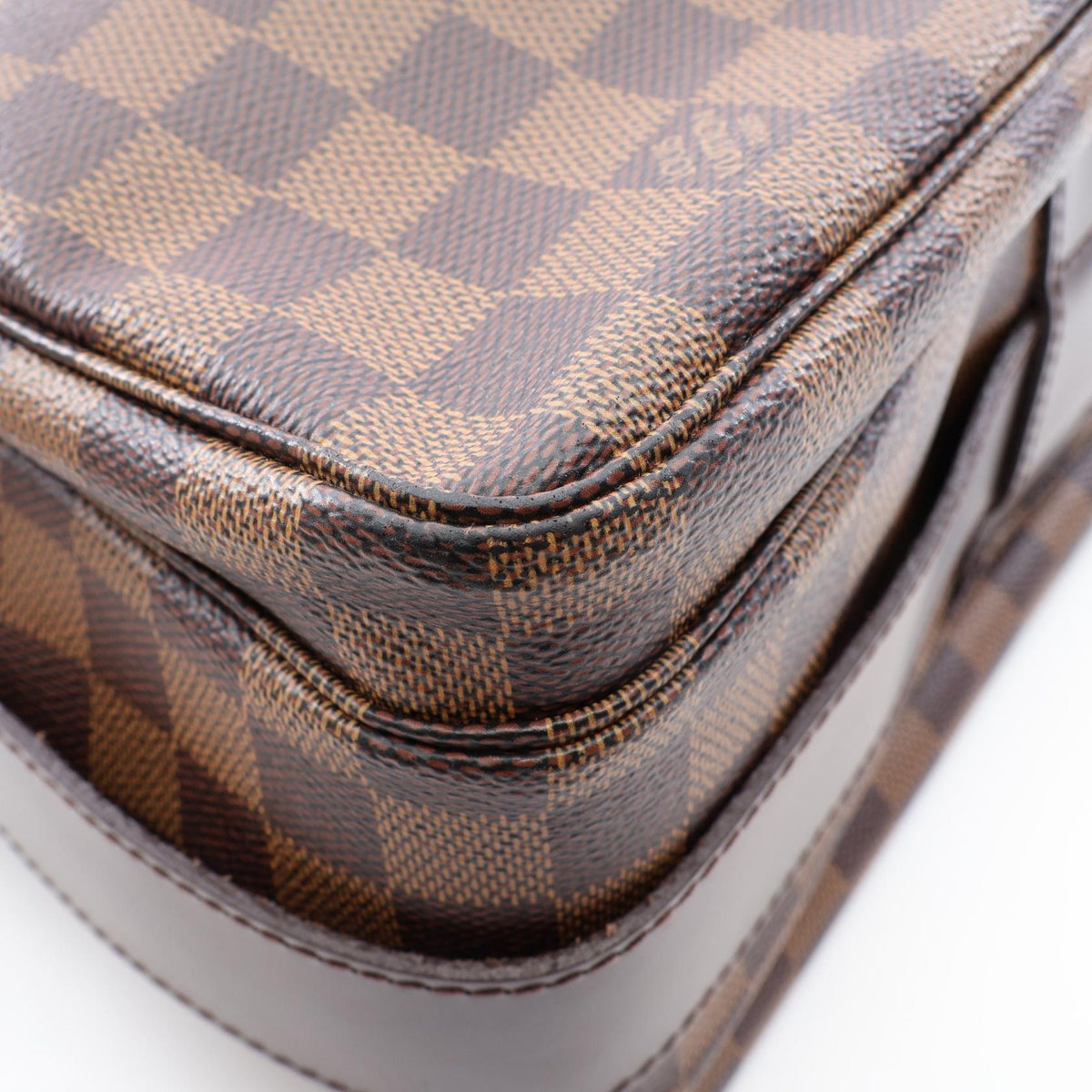 Louis Vuitton Naviglio · Damier