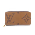 Louis Vuitton Zippy · Monogram Giant Reverse