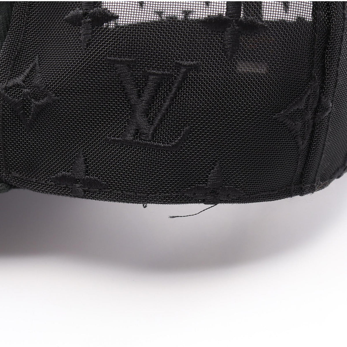 LOUIS VUITTON LV Message Mesh Cap