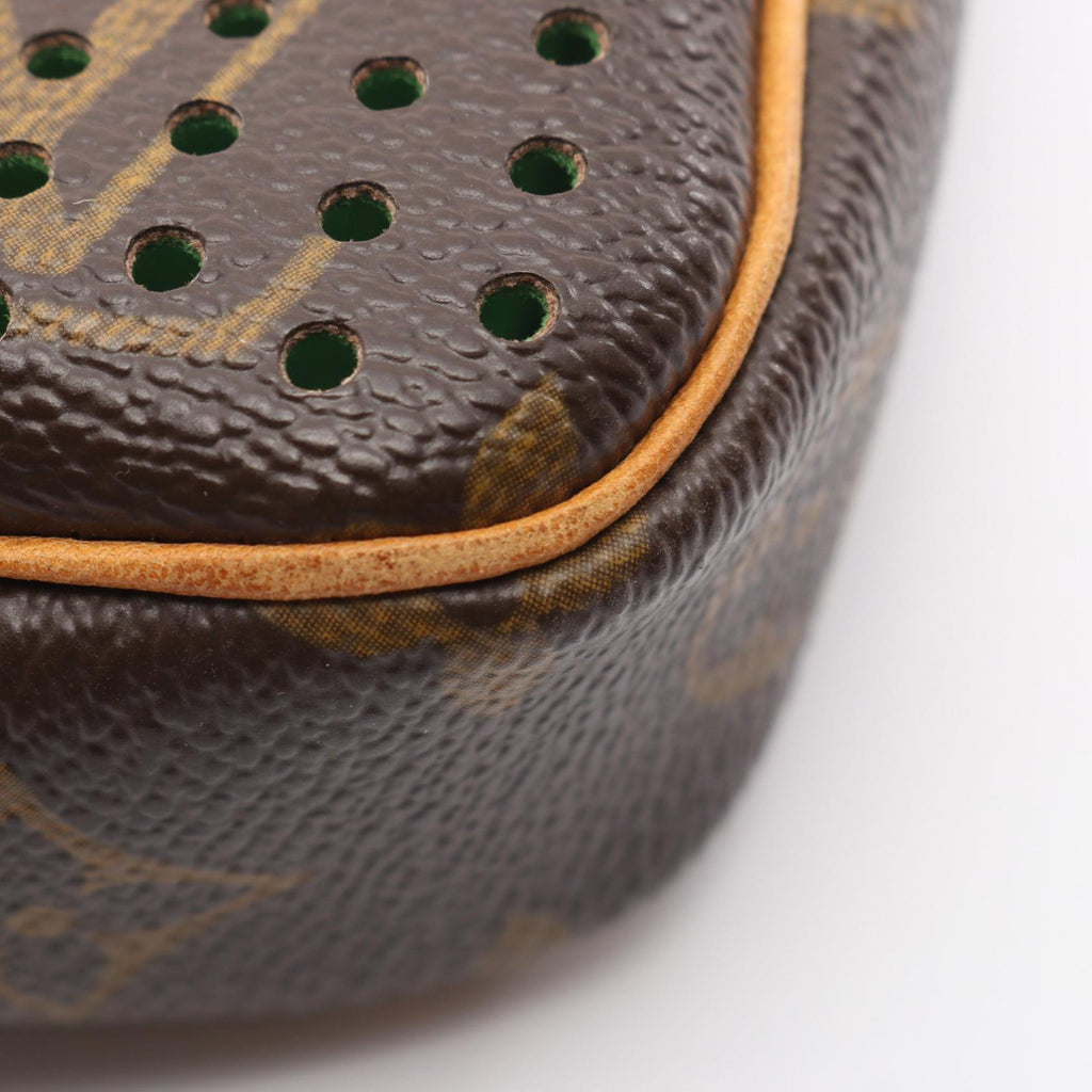 Louis Vuitton Pochette · Monogram Perfo