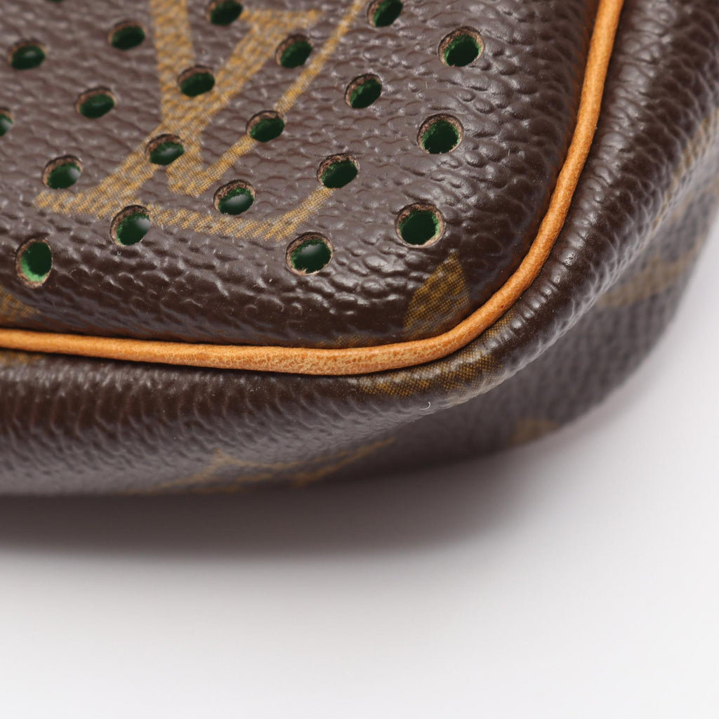Louis Vuitton Pochette · Monogram Perfo