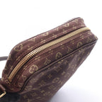 Louis Vuitton Pochette Danube · Monogram