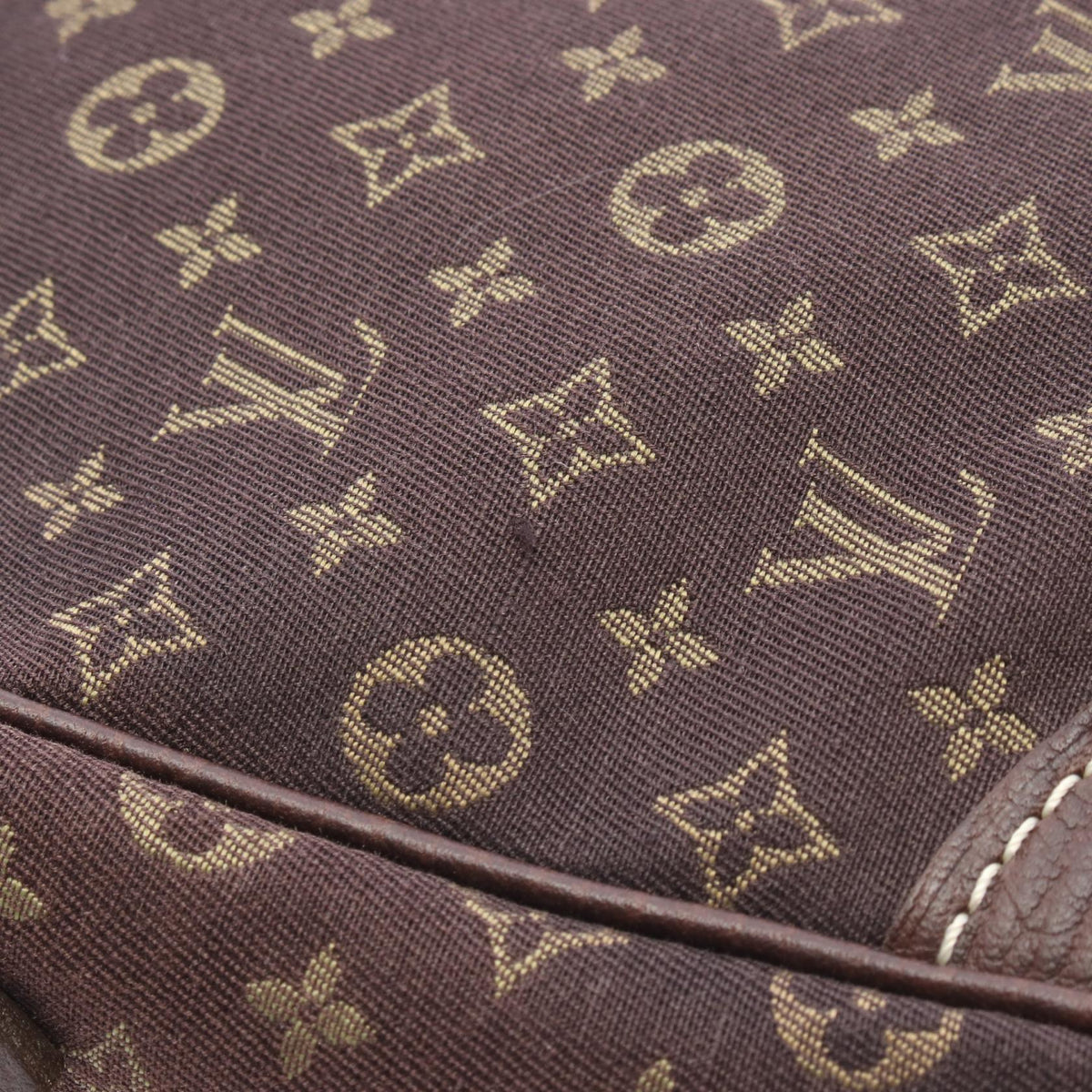 Louis Vuitton Pochette Danube · Monogram