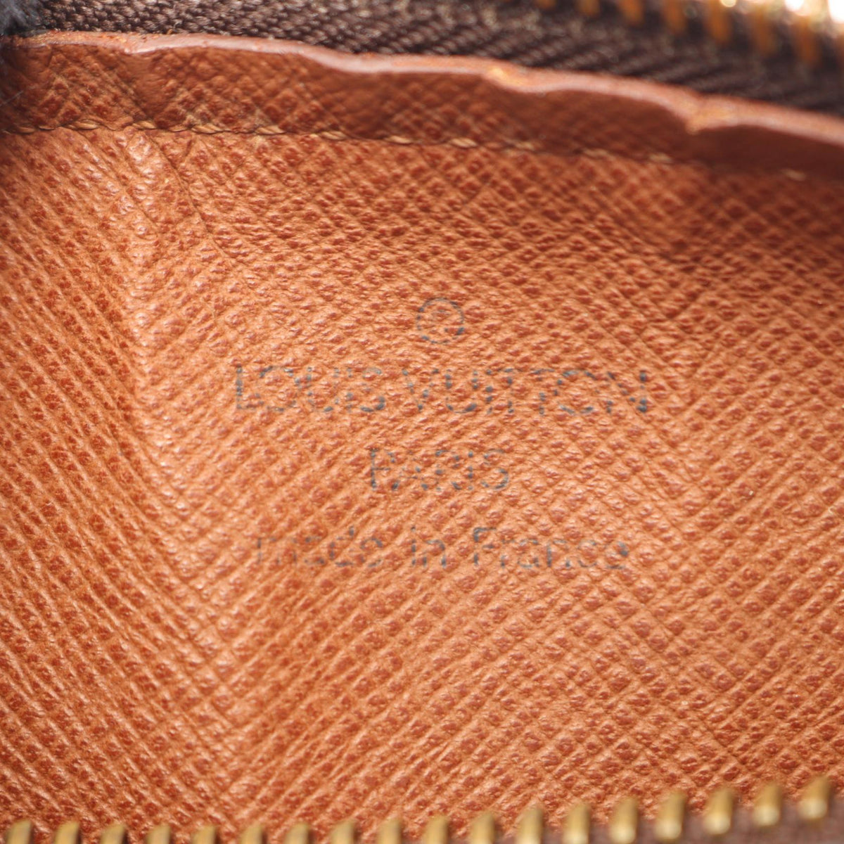 Louis Vuitton Papillon 26 · Monogram