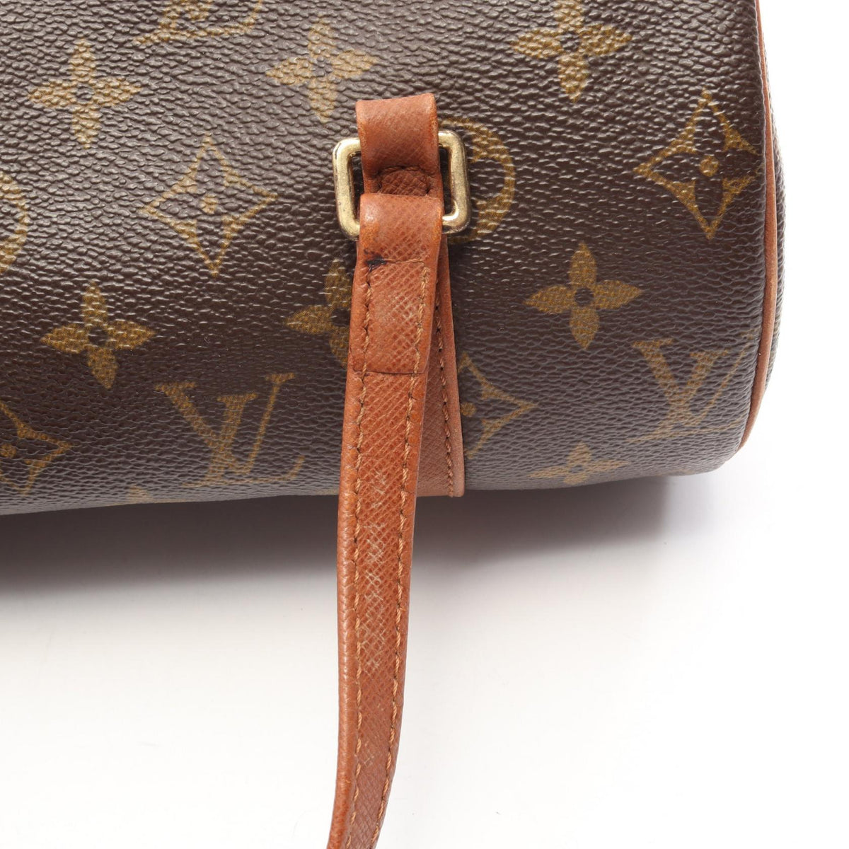 Louis Vuitton Papillon 26 · Monogram