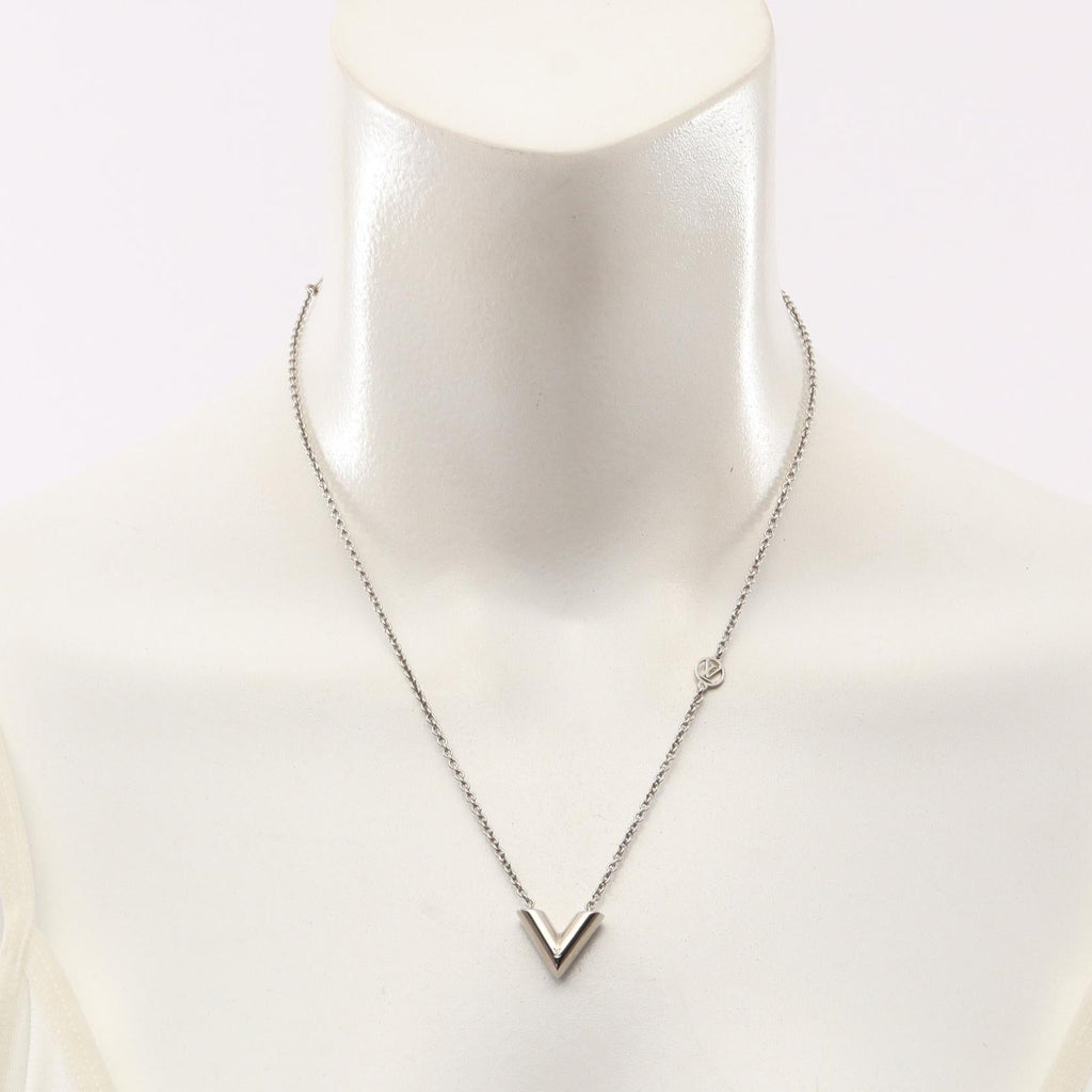 Louis Vuitton Essential V · Necklace