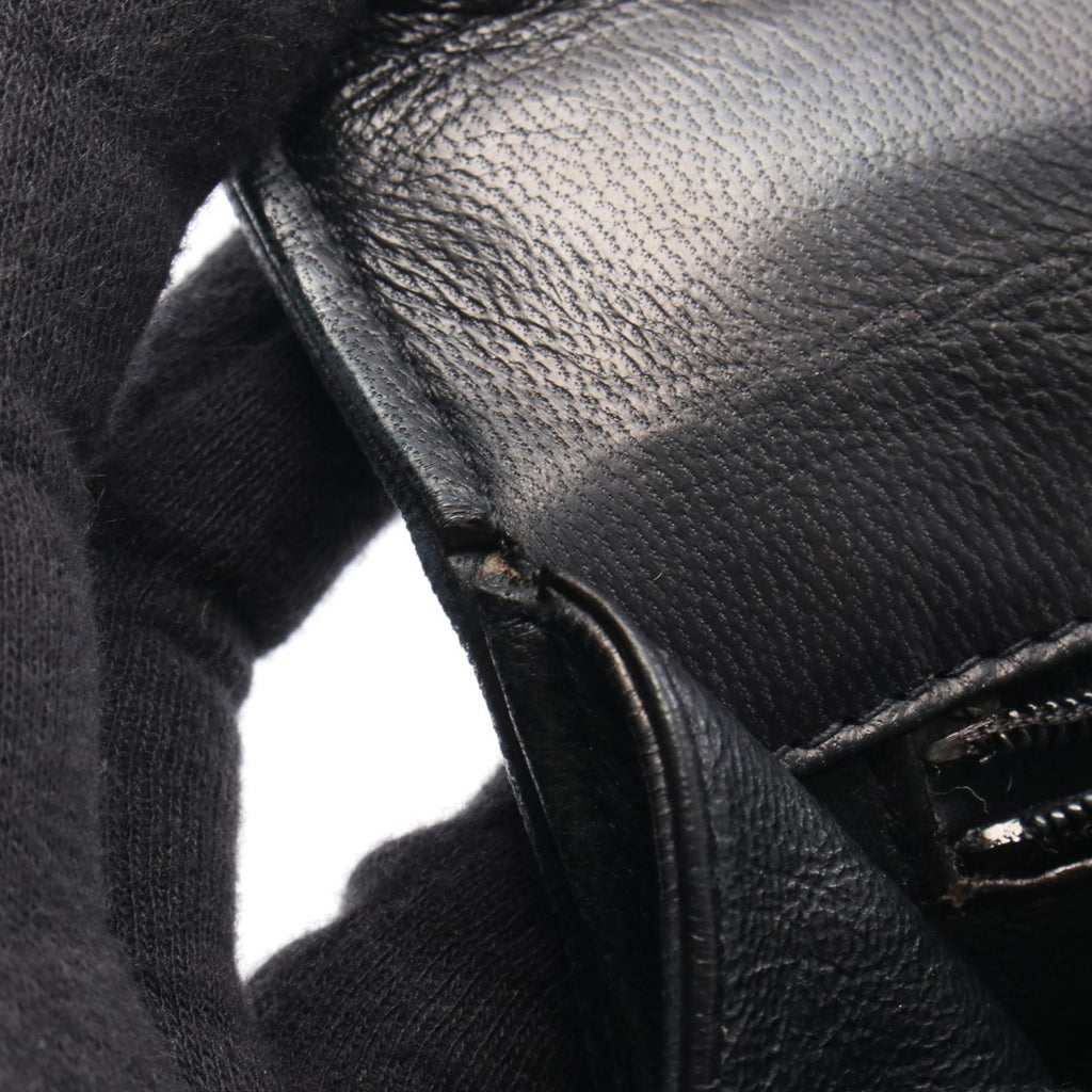 Chanel Diamond Stitch · Lambskin