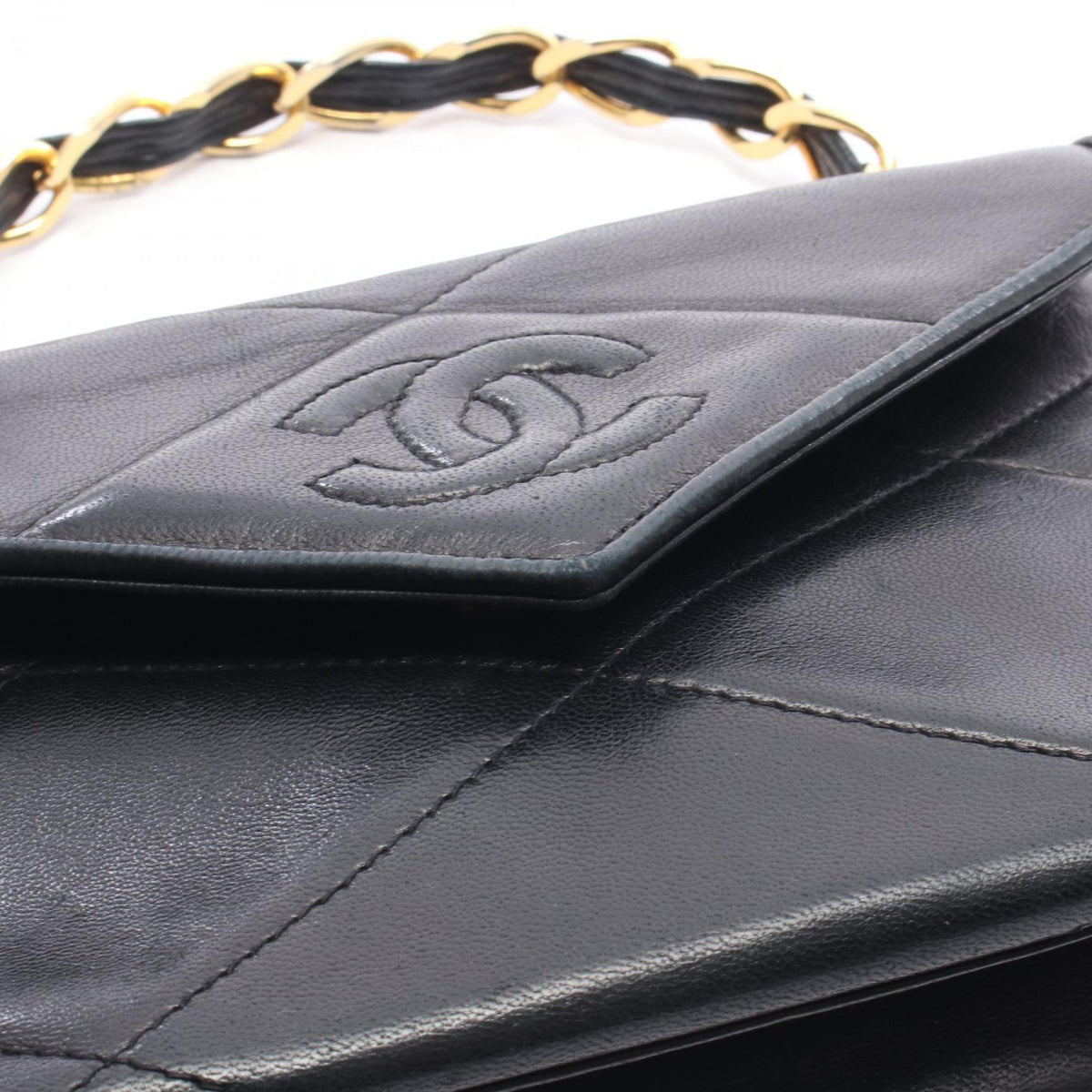 Chanel Diamond Stitch · Lambskin