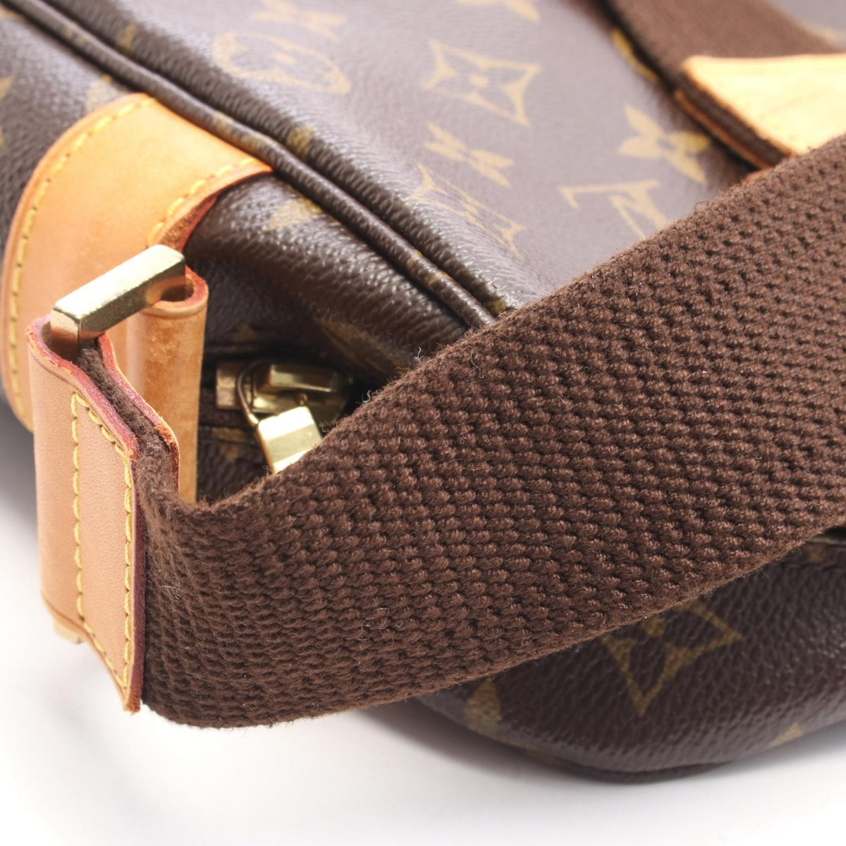Louis Vuitton Sac Bosphore · Monogram