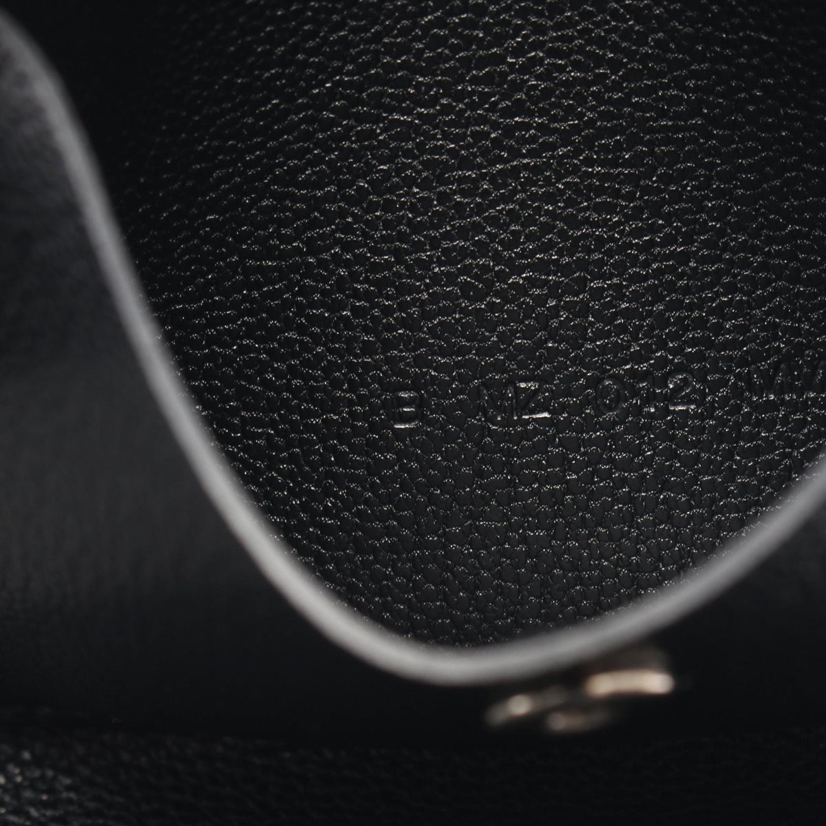 Hermès Illiard Compact · Chèvre Leather