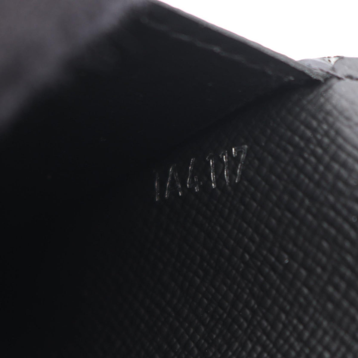 Louis Vuitton LV League · Damier Bifold