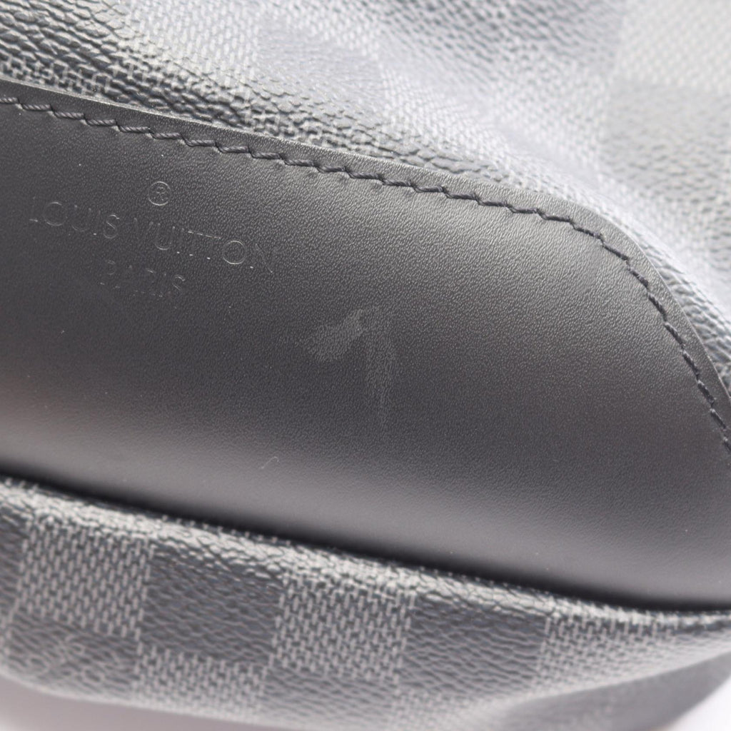 Louis Vuitton Avenue Sling · Damier Graphite