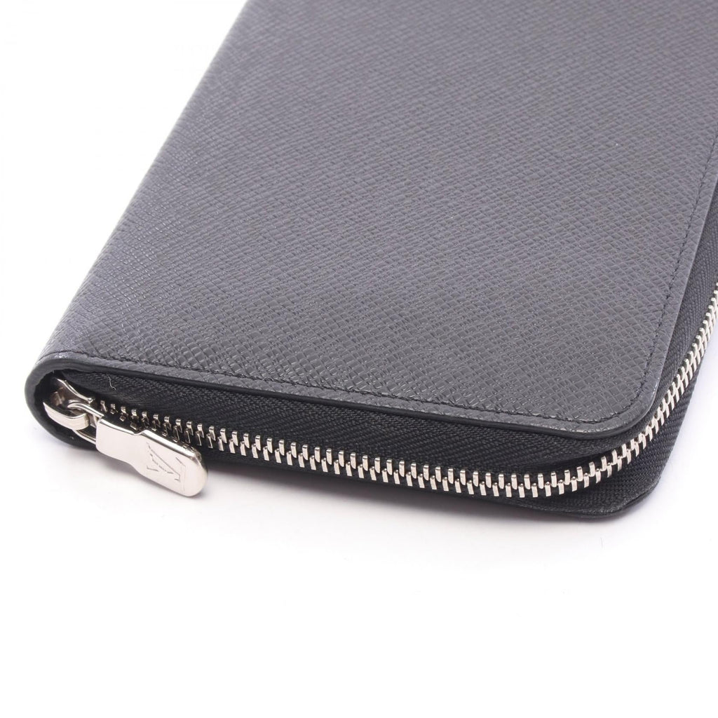 Louis Vuitton Zippy Organizer · Taiga Leather