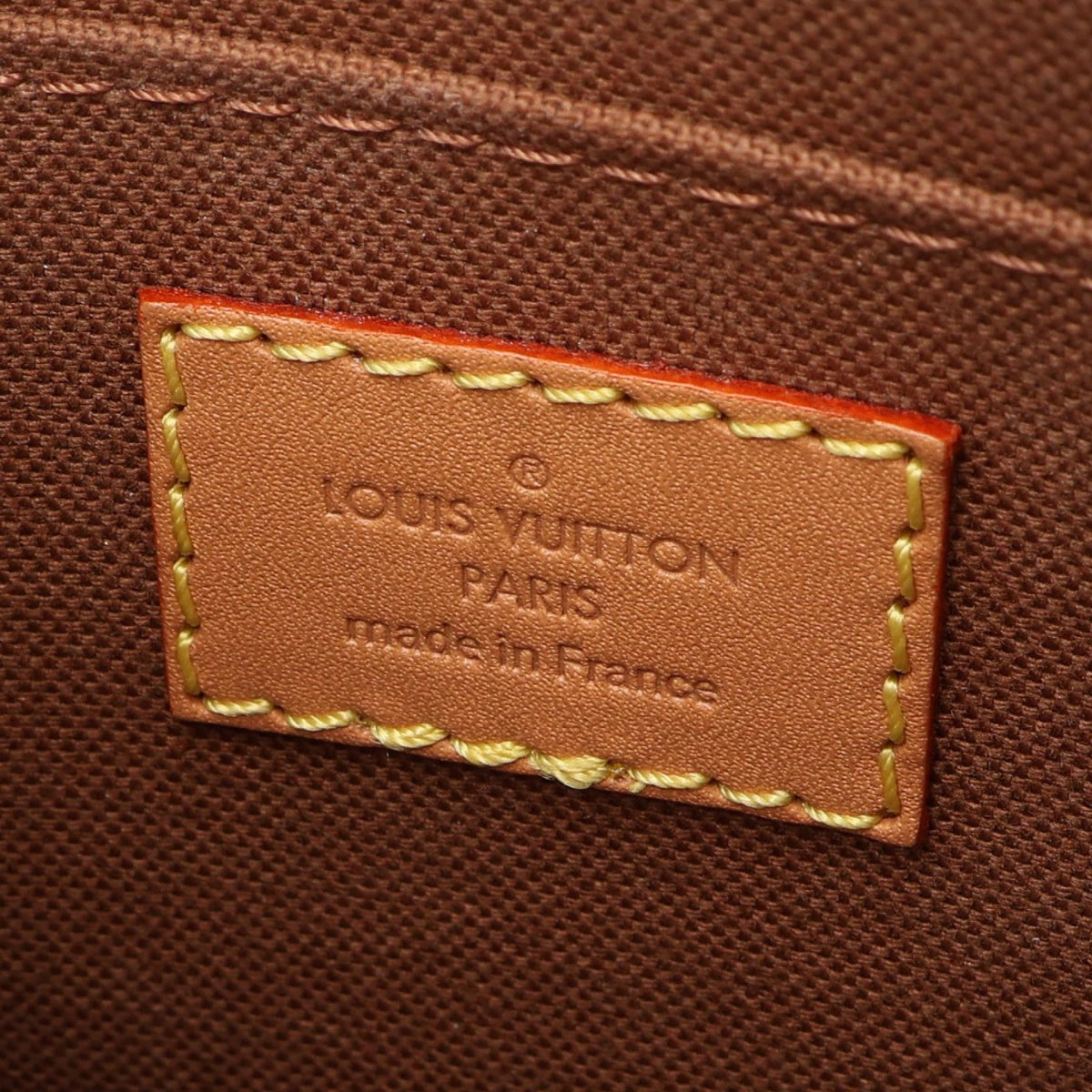 Louis Vuitton Petite Sac Plat · Monogram