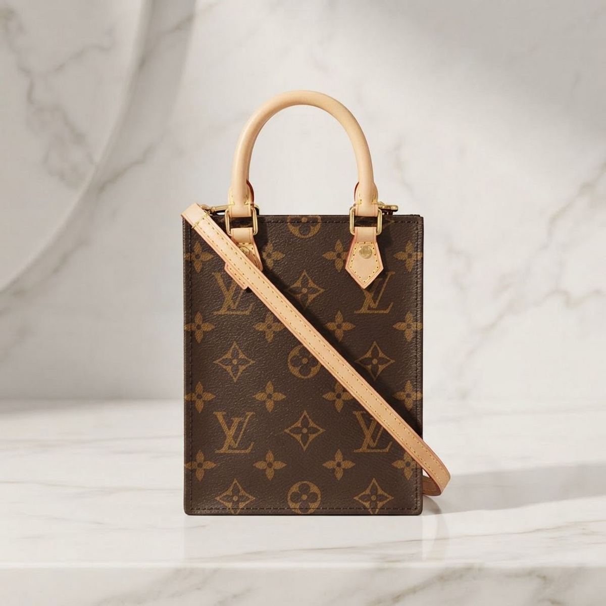 Louis Vuitton Petite Sac Plat · Monogram