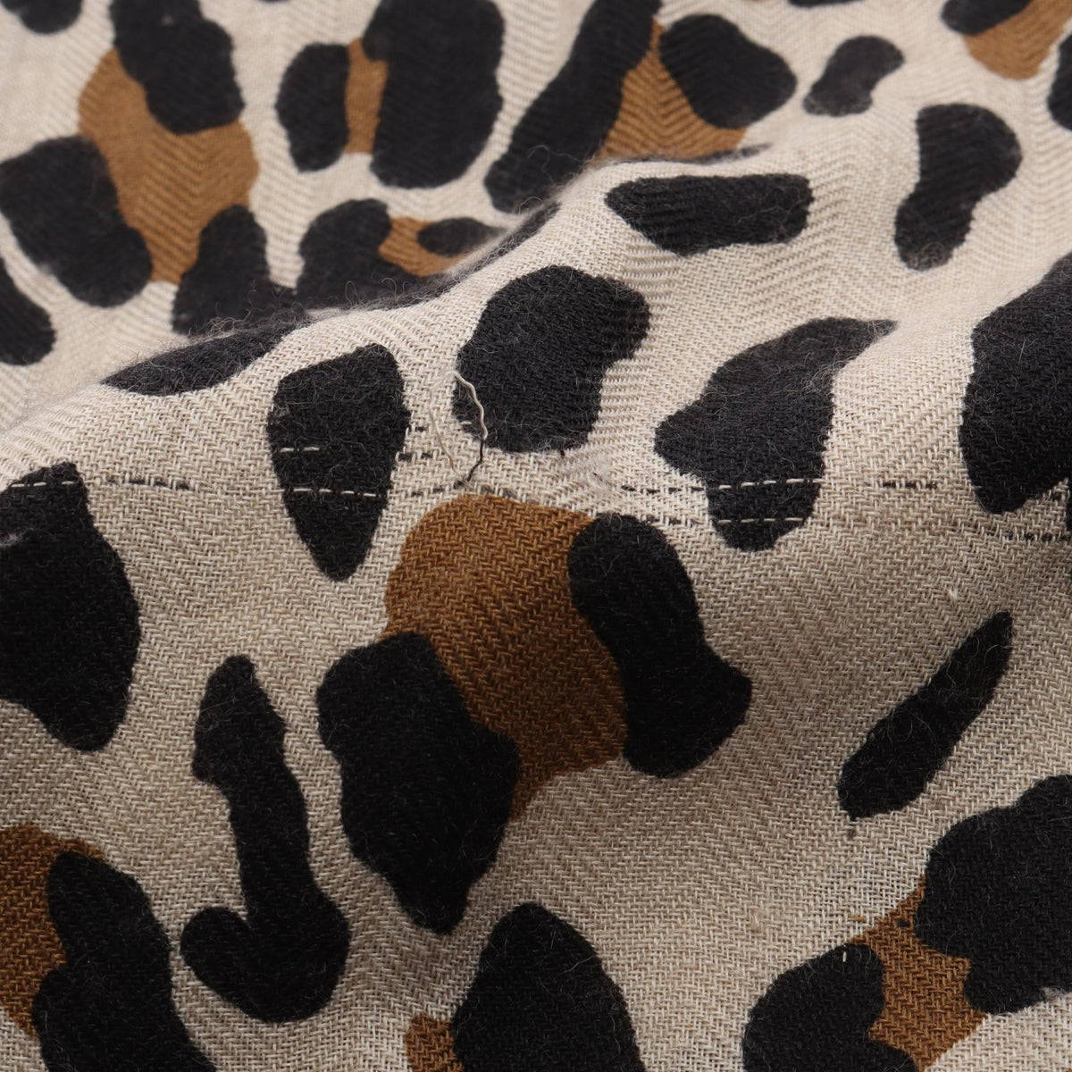 Hermès Leopard · Silk Cashmere Stole