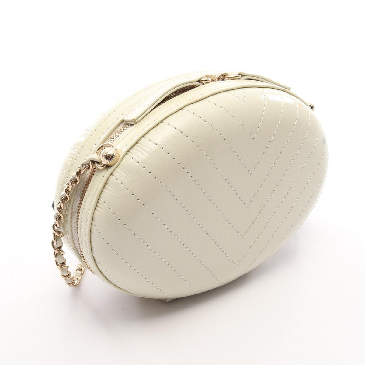 Chanel La Pausa · Chevron V-Stitch