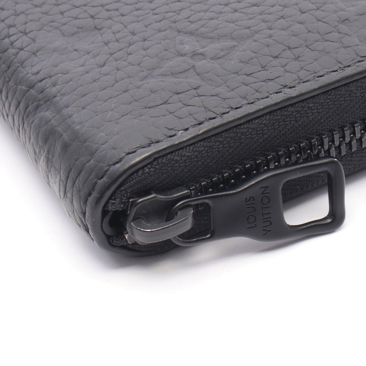 LOUIS VUITTON Zippy · Taurillon Noir