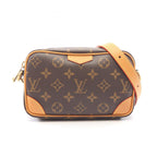 Louis Vuitton Trocadero · Monogram Canvas