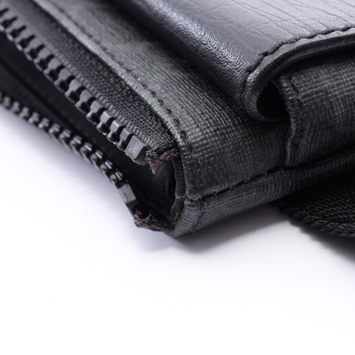 Gucci GG Supreme · Belt Bag