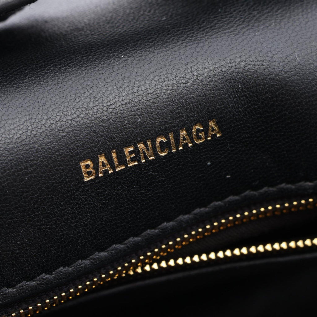 Balenciaga Downtown Small · Leather
