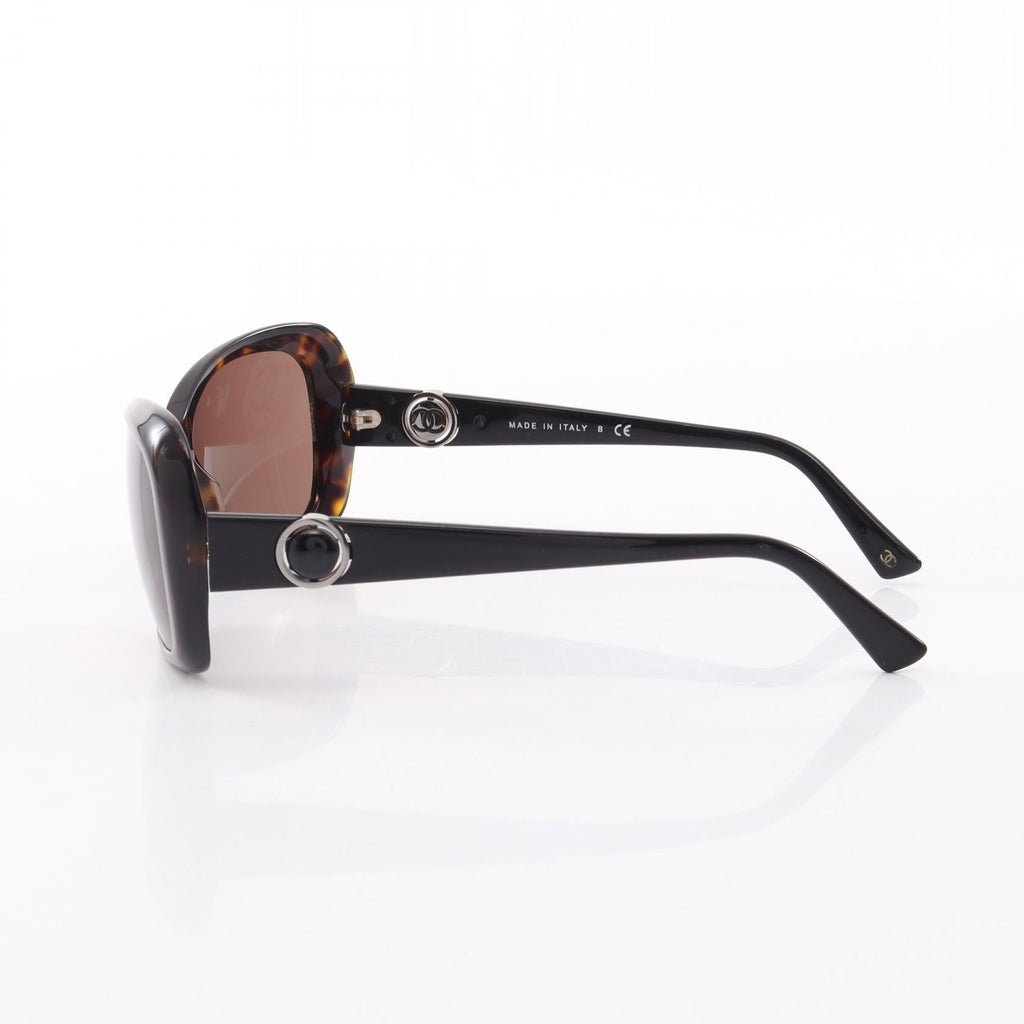 Chanel CC Logo Sunglasses
