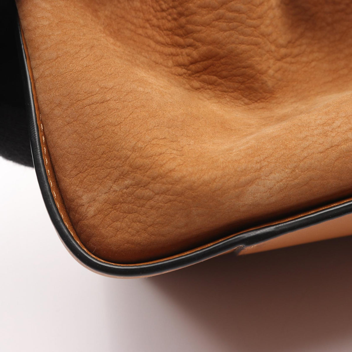 Loewe Hammock Drawstring Small · Leather