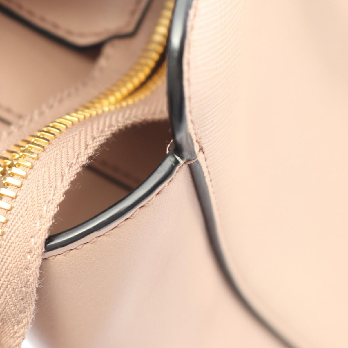 PRADA Tote · Saffiano Leather