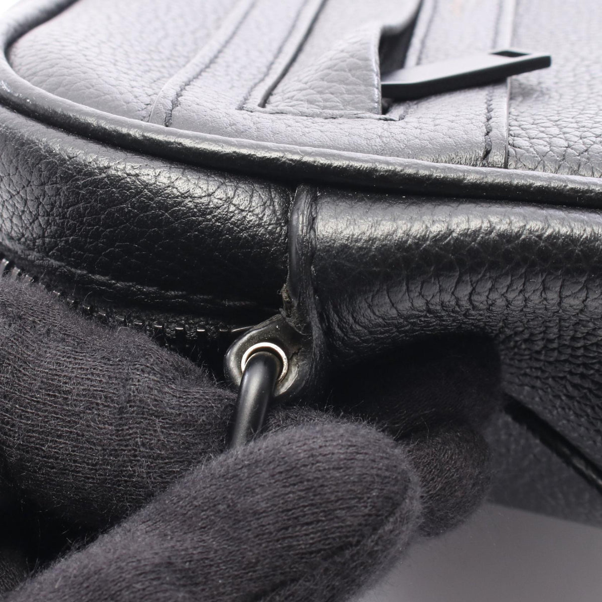 Saint Laurent Camping Camera Bag · Leather