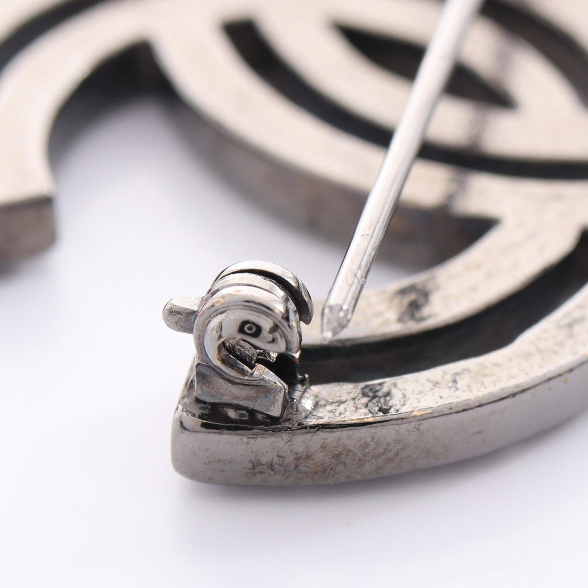 Chanel CC Logo · Crystal Brooch