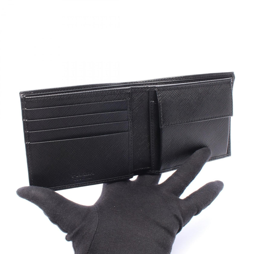 Prada Saffiano Metal · Bi-Fold Wallet