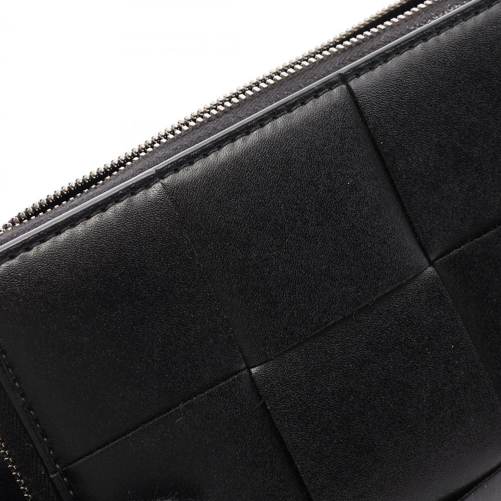 BOTTEGA VENETA Cassette · Maxi Intrecciato