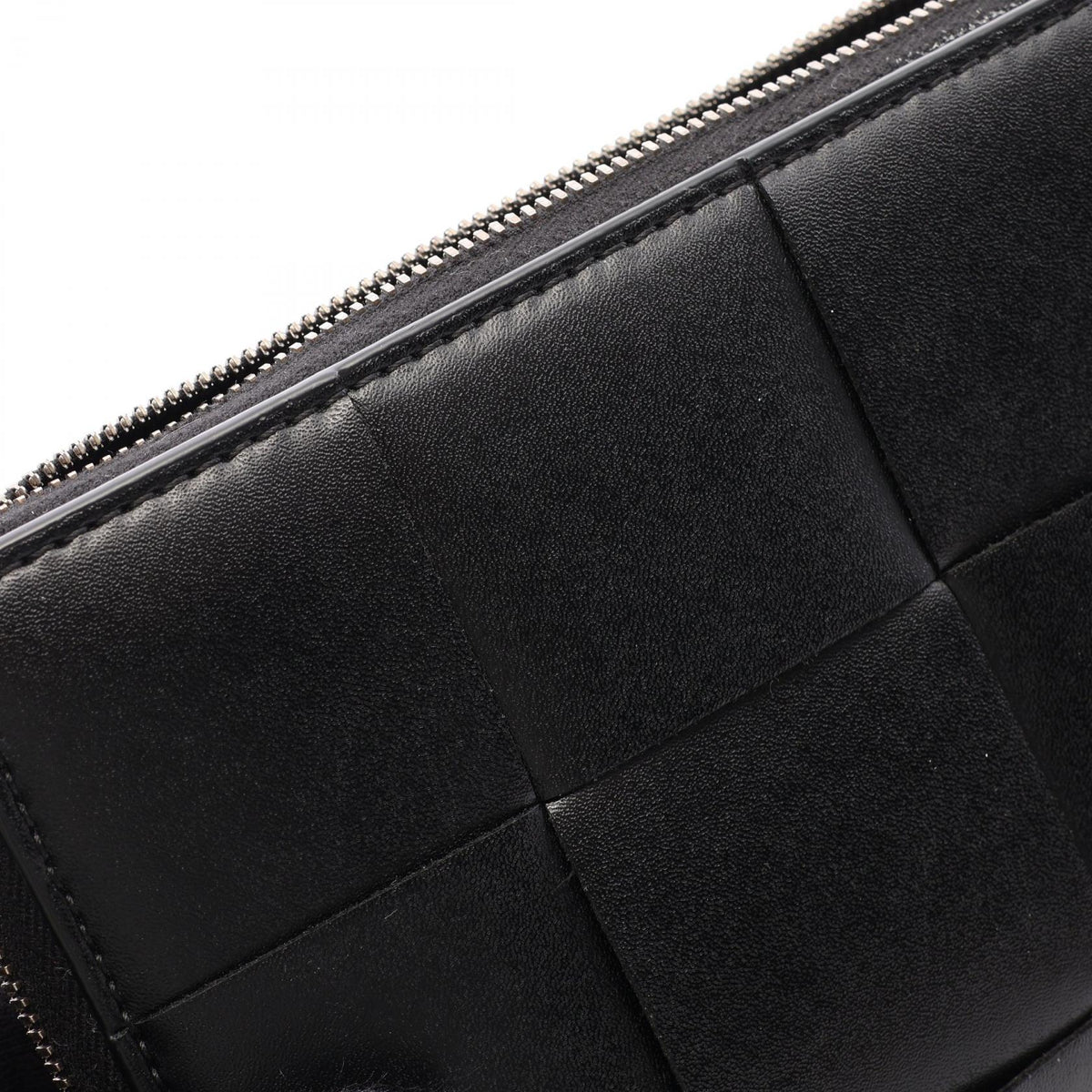 BOTTEGA VENETA Cassette · Maxi Intrecciato