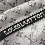 Louis Vuitton Reflect · Monogram Messenger
