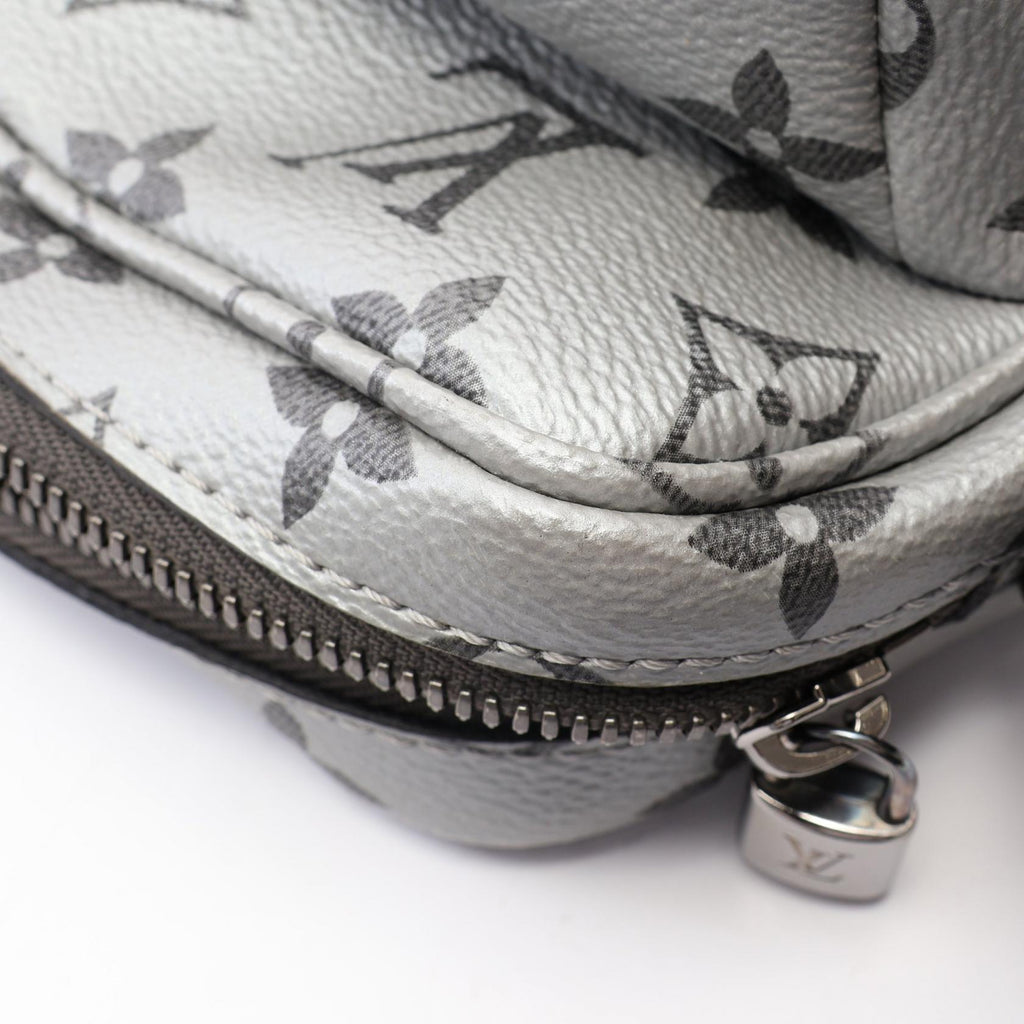 Louis Vuitton Reflect · Monogram Messenger