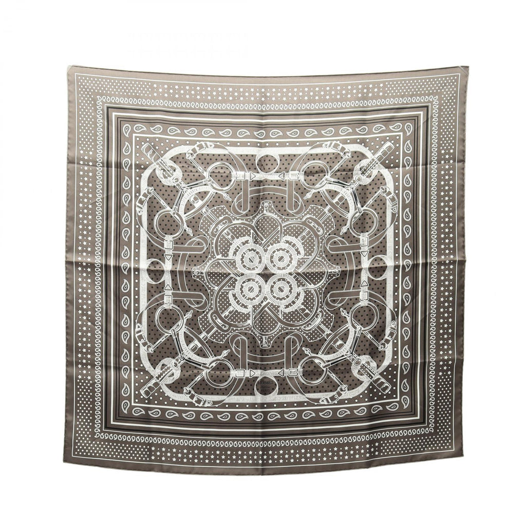 Hermès Eperon d'Or · Silk Carré 70
