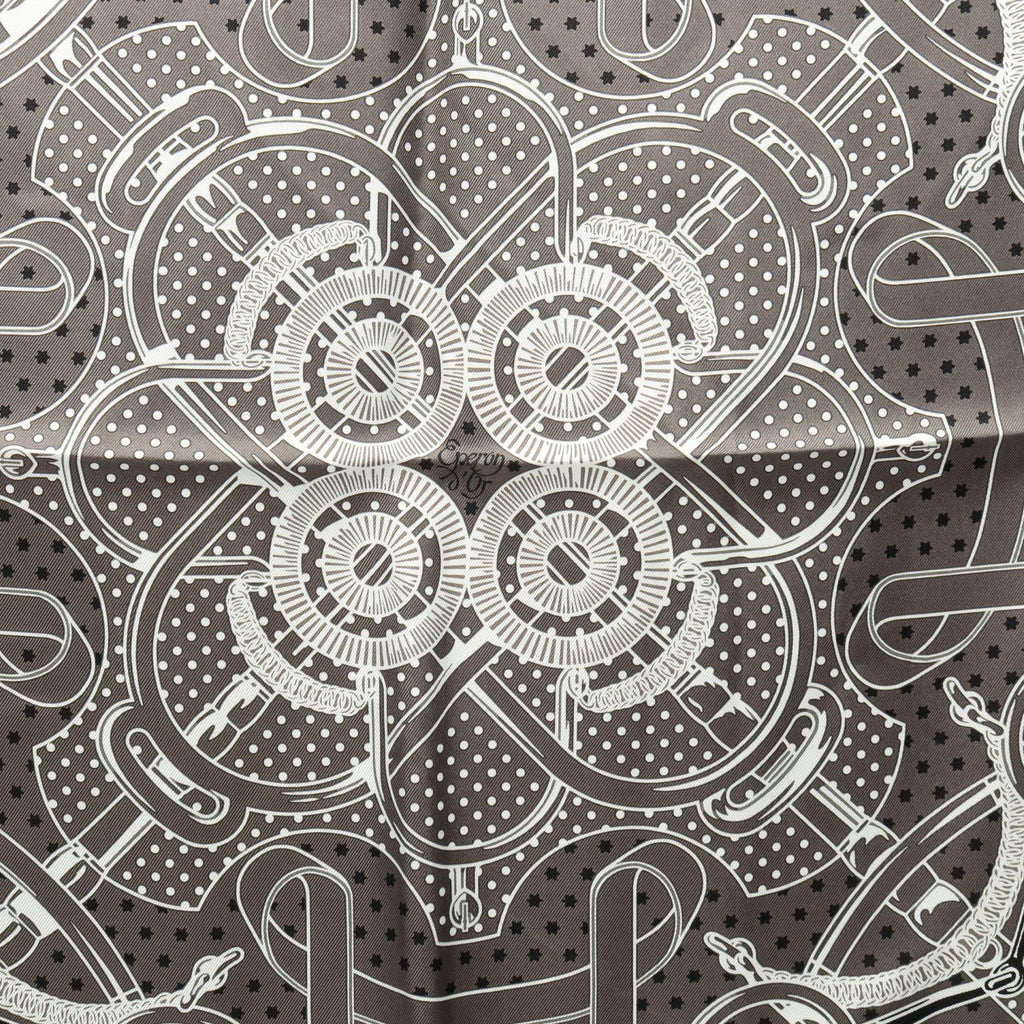 Hermès Eperon d'Or · Silk Carré 70