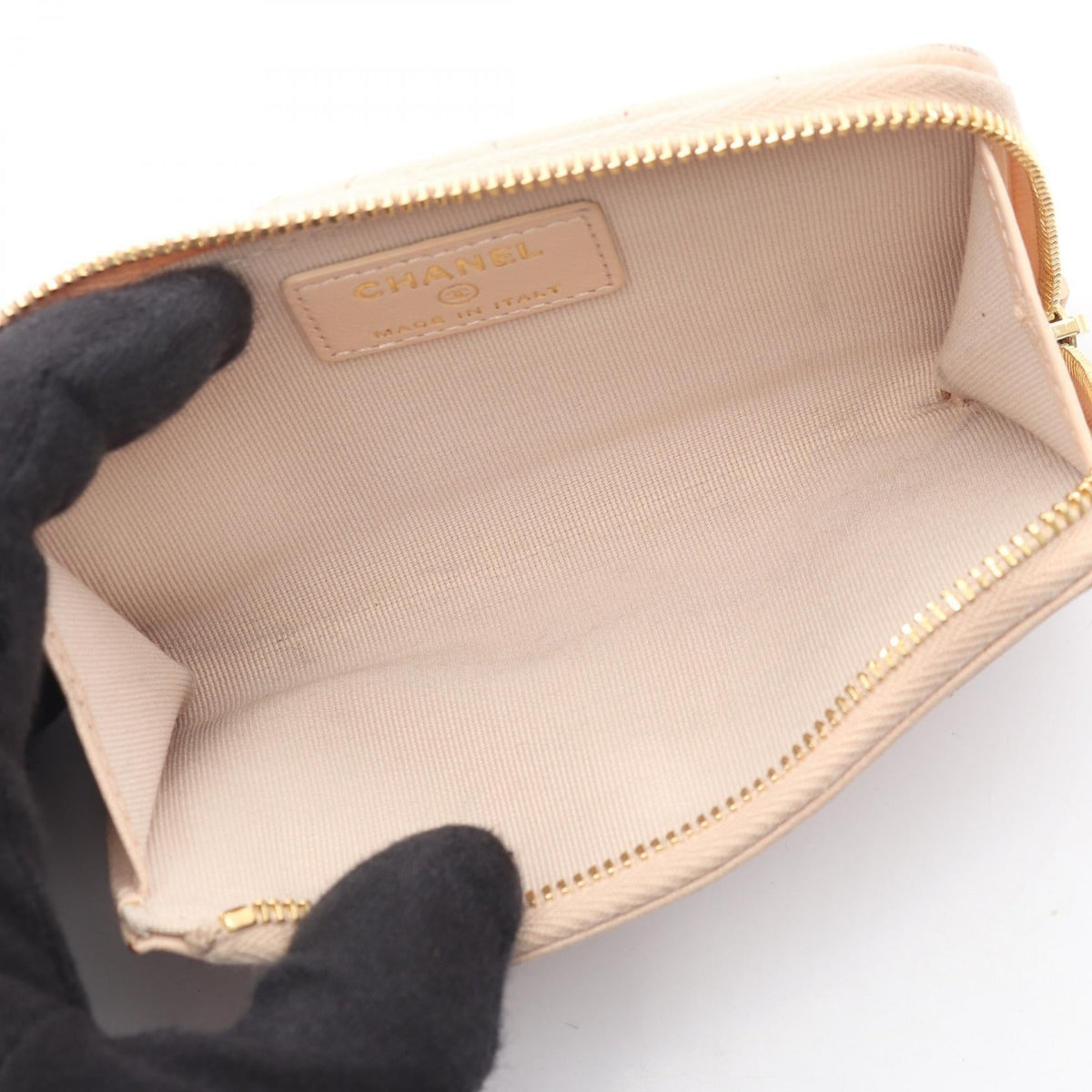 Chanel CC Zip Card Case · Leather