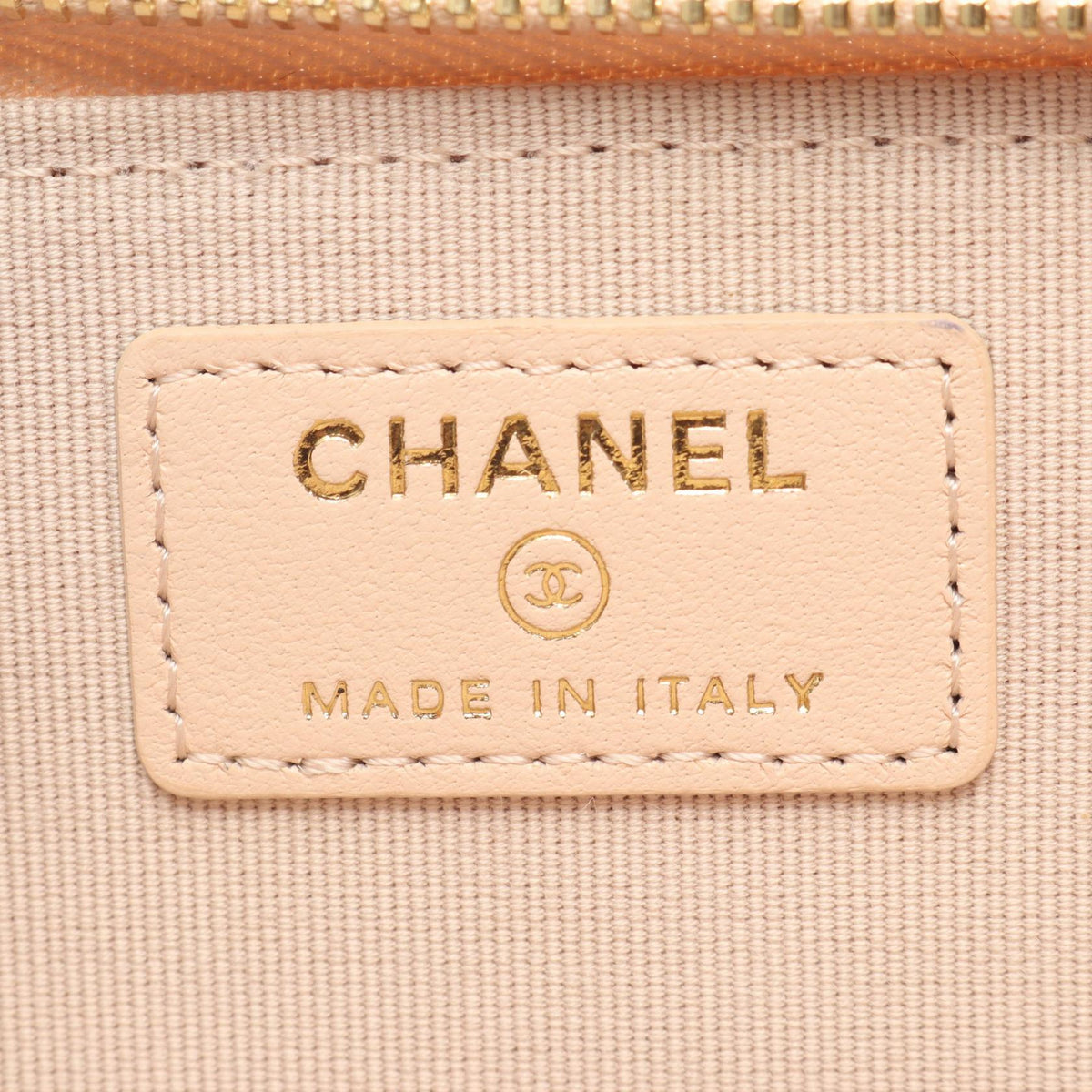 Chanel CC Zip Card Case · Leather
