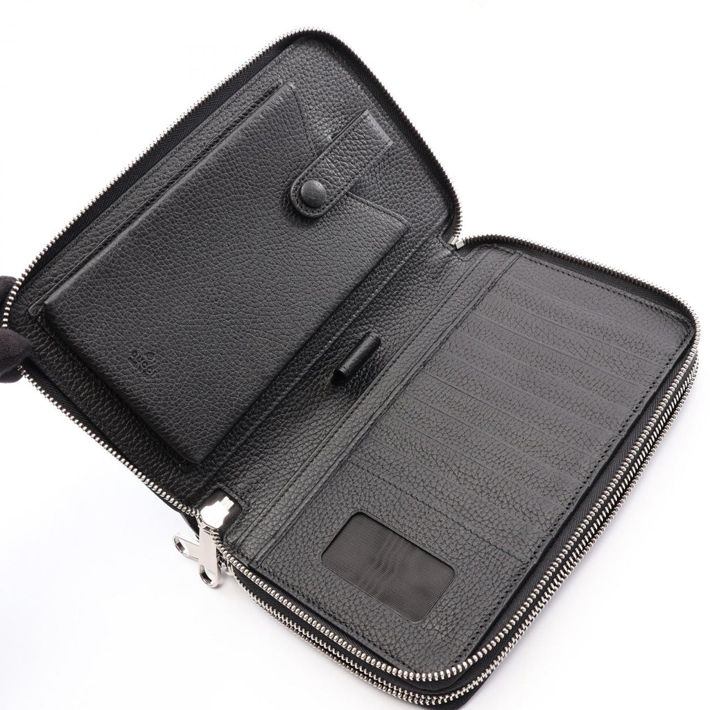 Gucci Jumbo GG · Travel Document Wallet